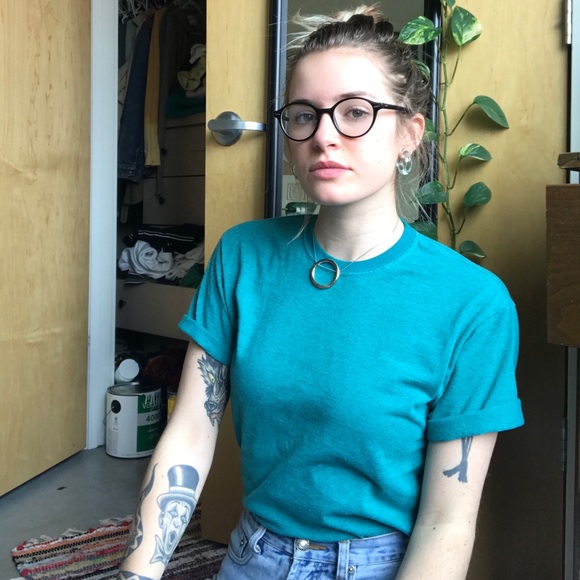 Teal // Aqua heathered tee 💫 - Picture 4 of 7